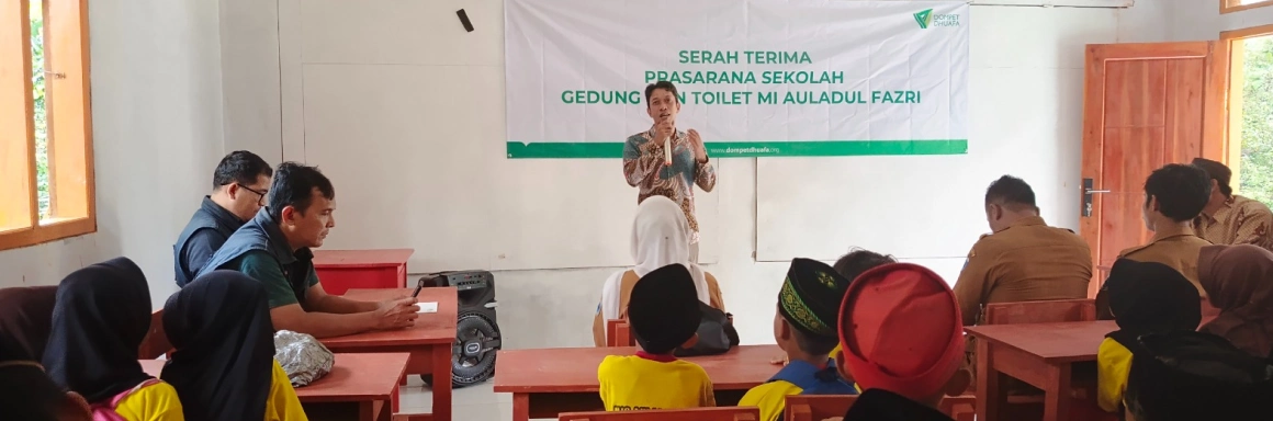 XM membantu sekolah mengubahsuai tandas